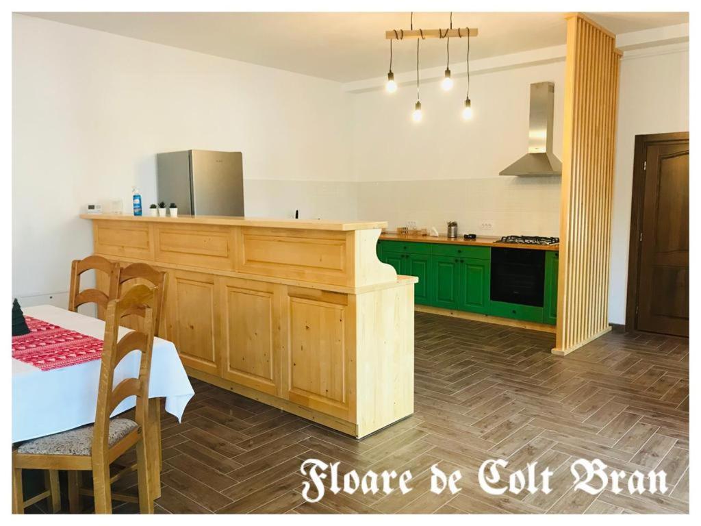 Hotel Floare De Colt-Bran Bran  Exterior foto